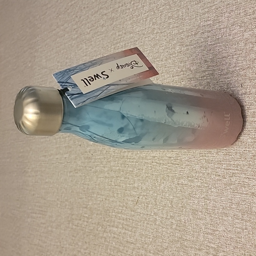 S'well Stainless Steel Water Bottle 17oz Enchanted Olaf, NWT, Blue, Pink, Silver